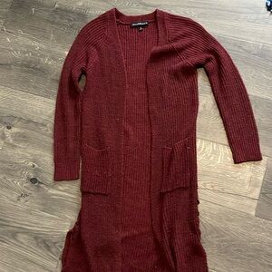 Burgundy knitted cardigan